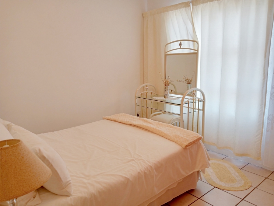 4 Bedroom Property for Sale in Struisbaai Western Cape